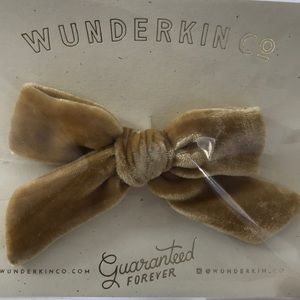 Wunderkin co. Velvet bow